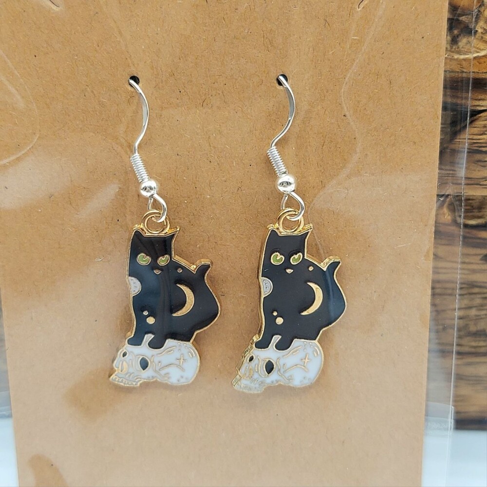 Black Cat Earrings with Skull